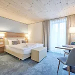Krone - Self Check-in Aparthotel Unterseen
