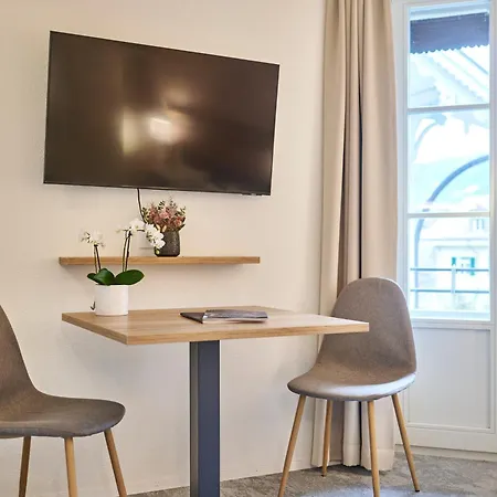 Krone - Self Check-in Aparthotel Unterseen