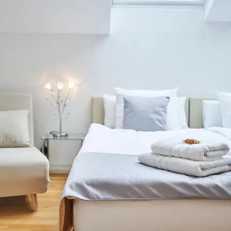 Krone - Self Check-in Hotel apartamentowy 3*